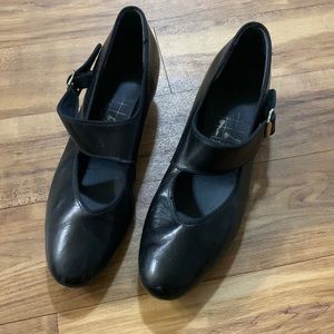 Vintage Tictactoe’s black leather dance shoes